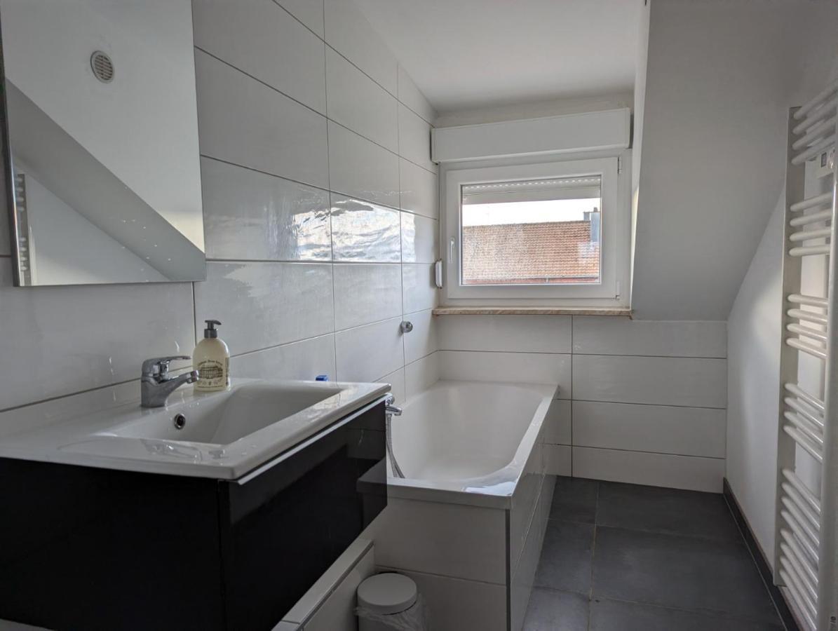Le Vauban - Appartement 2 Chambres, Salon, Cuisine Equipee, Parking Et Wifi Gratuit Mulhouse Eksteriør billede